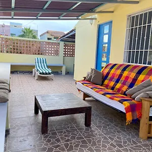Casa Kini En Homestay